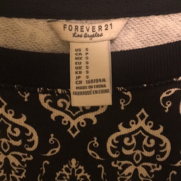 Forever 21 Sweater - Picture 3 of 3